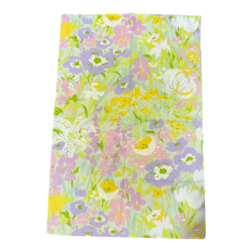 Vintage floral pillowcase pastel colors